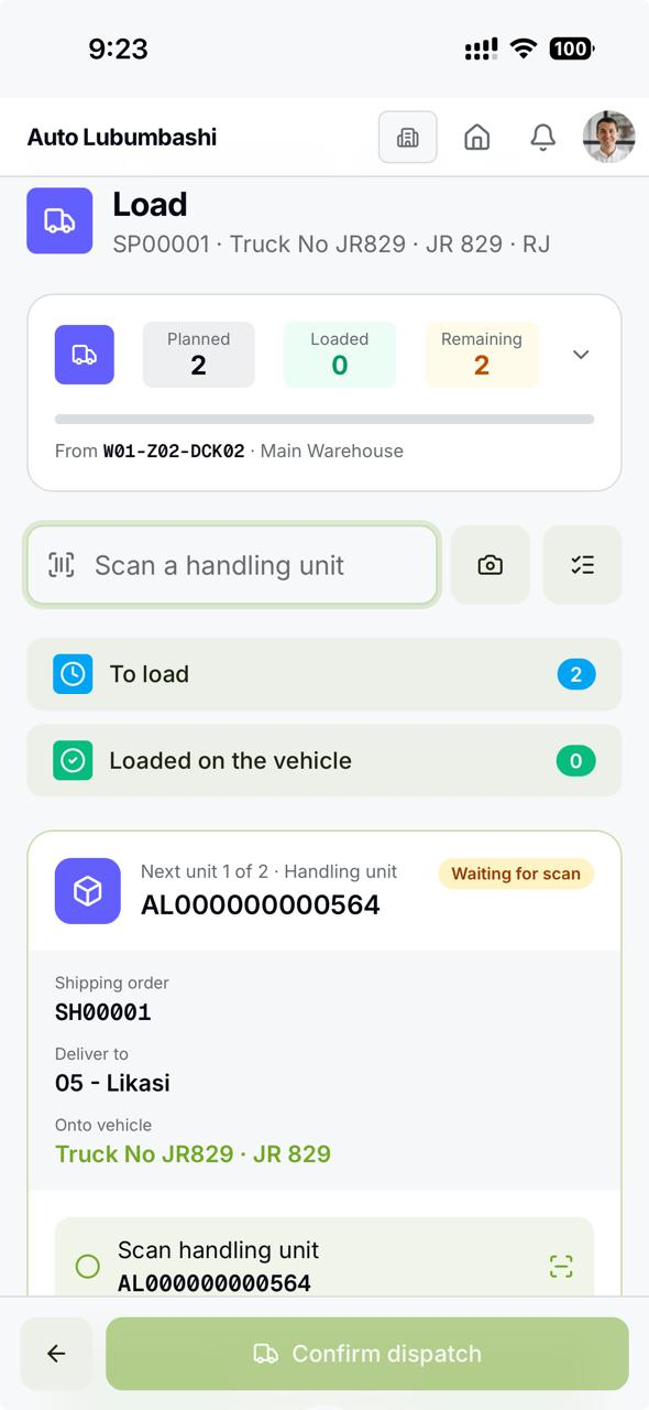 Renkei mobile dispatch loading screen showing planned and loaded units, shipping order, vehicle, handling unit scanning and confirm dispatch